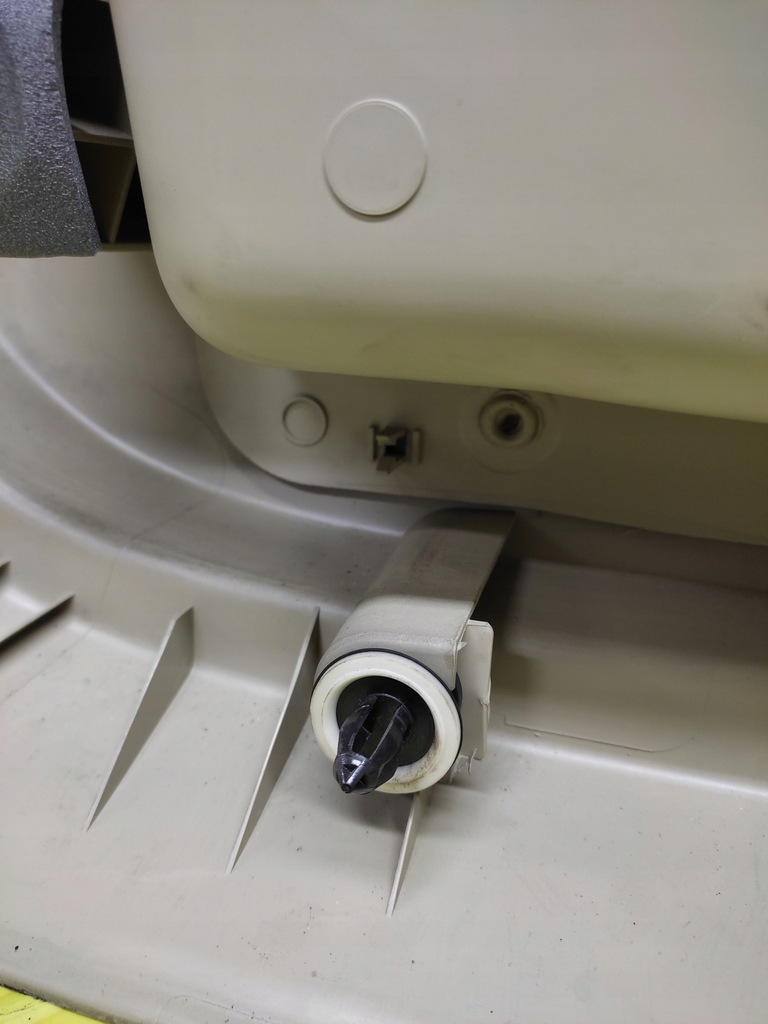 фото №11, Seat exeo kombi оббивка двері правий перед