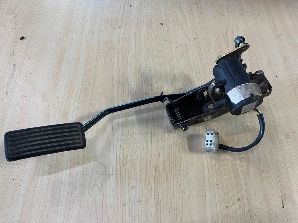 Купить Land rover freelander 1 l314 потенциометр газа 0281002291