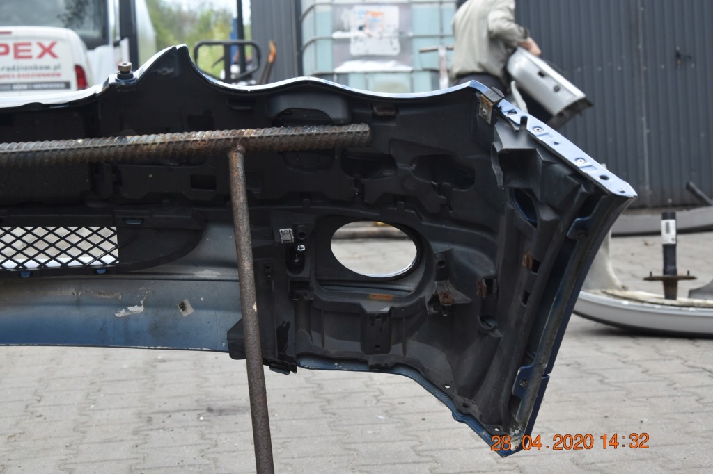 Mercedes w203 седан бампер передній перед 00r Оригінал