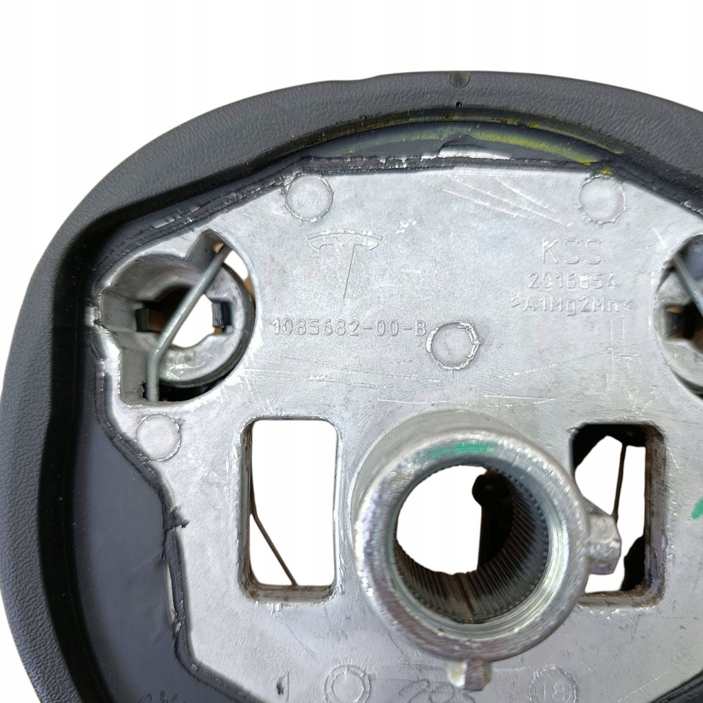 фото №15, Tesla model 3 2018 перед сторона левая воздуховод