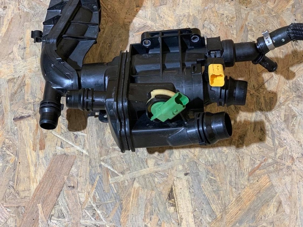 фото №7, Корпус термостата wąż 9812131480 citroen 1.2 thp