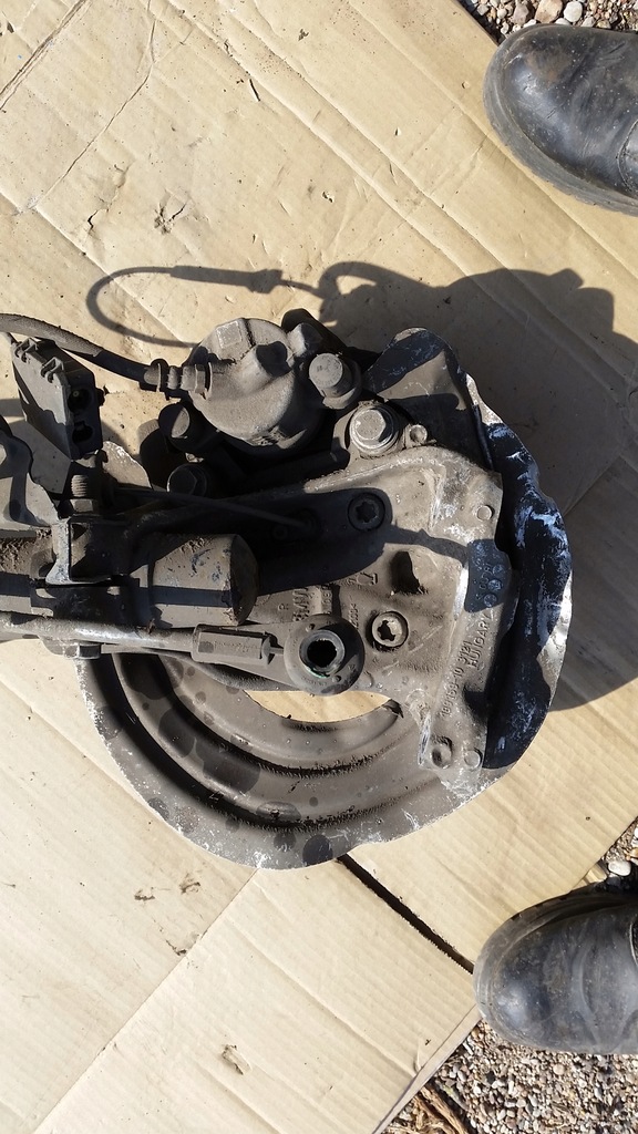 фото №6, Подвеска правое поворотный кулак суппорт bmw 1 f20 f21