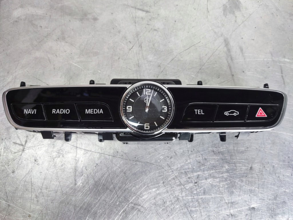 фото №1, Mercedes e klasa w213 переключатель радио панель navi часы a2138272000
