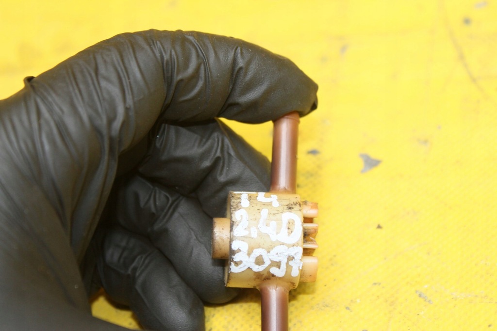 фото №7, Клапан фільтра пального vw t4 191127247a