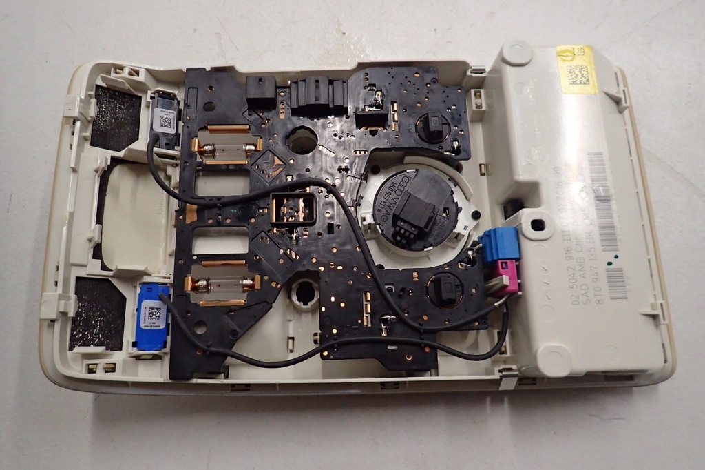 фото №5, Audi лампа потолочный бежевая 8t0947135bk