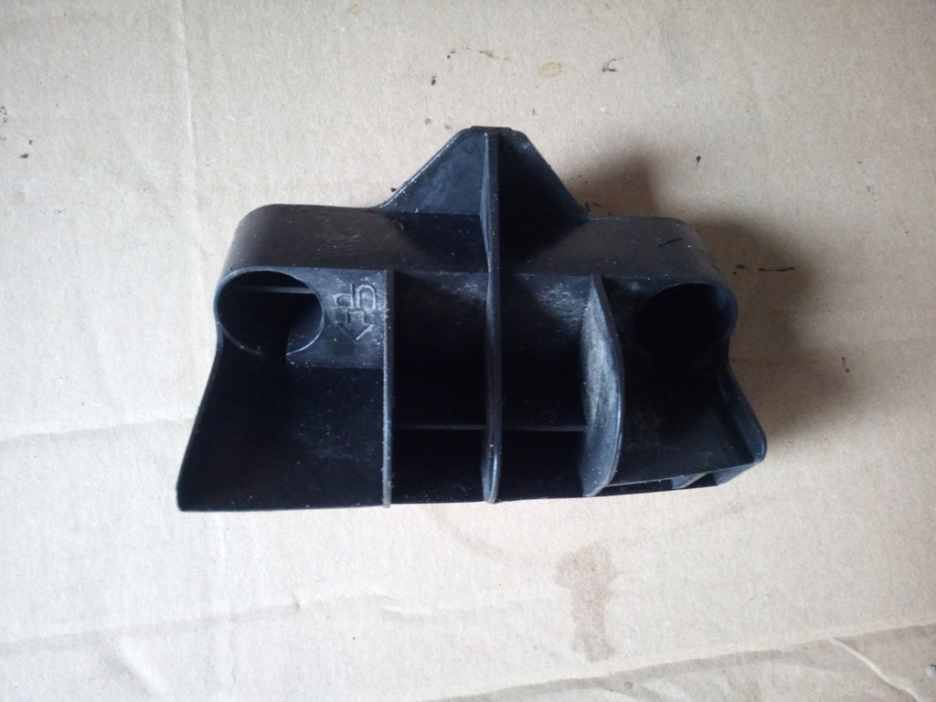 фото №1, Toyota verso 09-18 напрямна бампера лівий задня