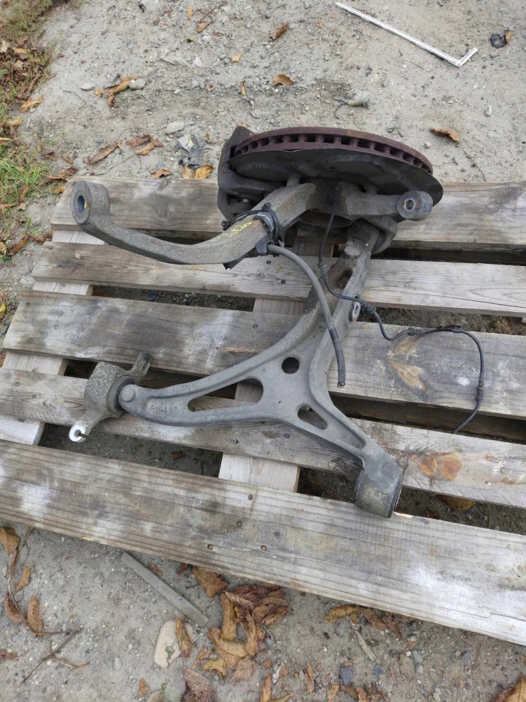 Поворотний кулак важіль супорт диск ліве перед r klasa w251 3.0 cdi x Зі Шроту