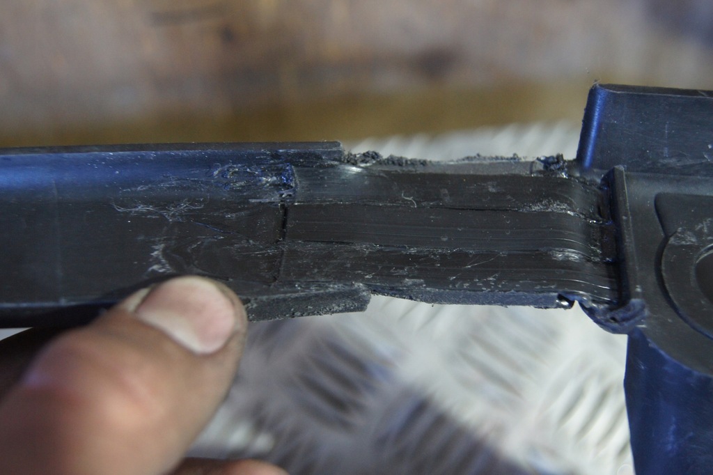 фото №11, Усилитель верхний бампера перед peugeot 308 t9