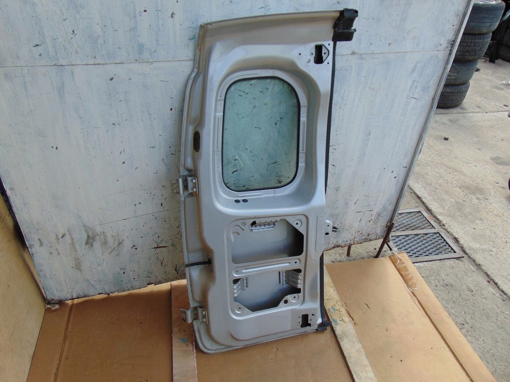 фото №9, Дверь правый задняя citroen nemo серебристый с стекло