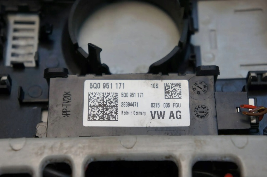 фото №6, Панель освещение лампа потолочный seat leon iii 5f - 5q0951171