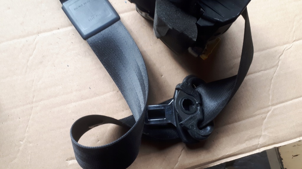 фото №4, S4 b8 lift a4 pas безопасности правый перед