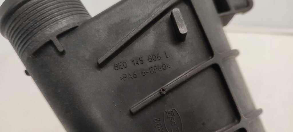 Интеркулер правый audi a4 b7 2,7 tdi Недорого