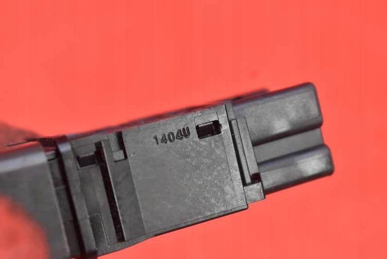 фото №9, Вимикач світла аварійних 06016 nissan maxima a33 00-05