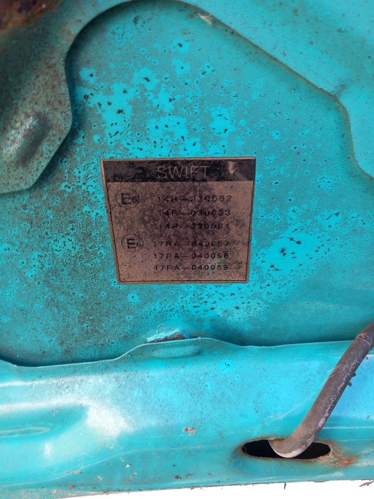 фото №9, Suzuki swift iii капот