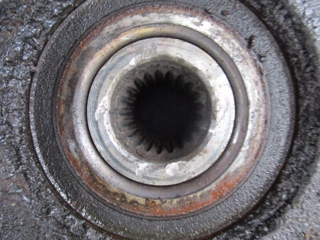 фото №4, Renault clio ii 1.6 поворотный кулак правая ступица bez abs