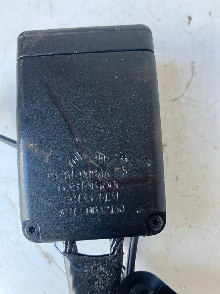 Кліпса поперечина безпеки ліва перед renault clio v 878179094r Ціна