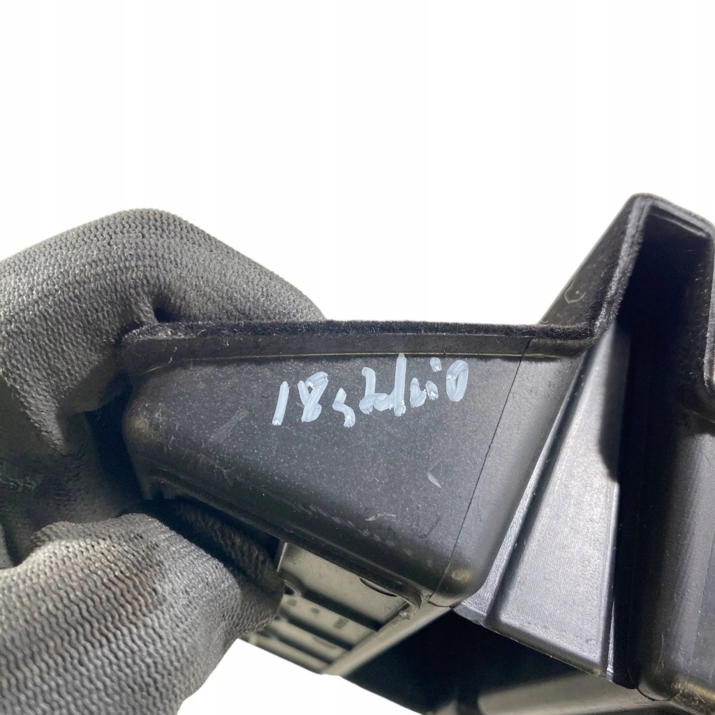 фото №7, Alfa romeo stelvio 2019 главный бардачок туннель среднего