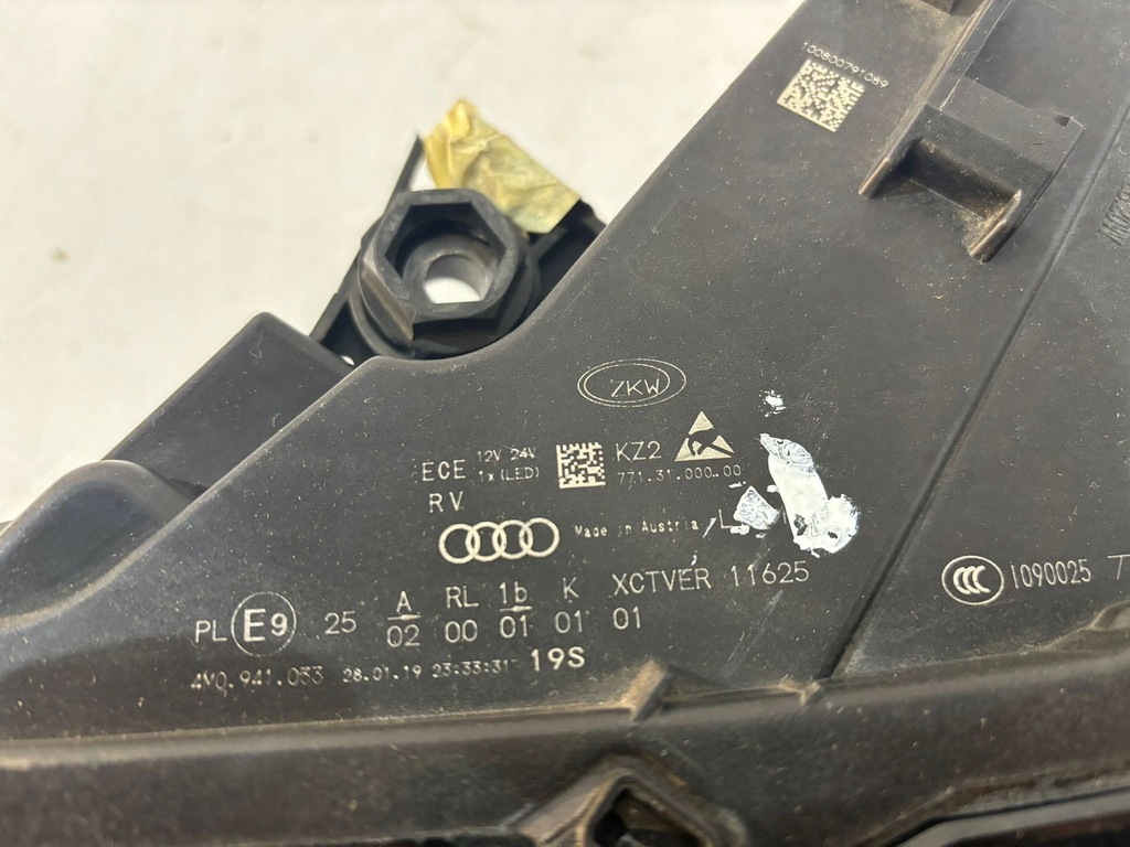 фото №8, Audi q7 4m лампа передня full led ліва - 16836