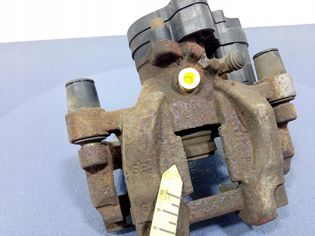 фото №8, Vw passat b8 суппорт тормозной электрический задняя левый задний скоба 3q0615405j