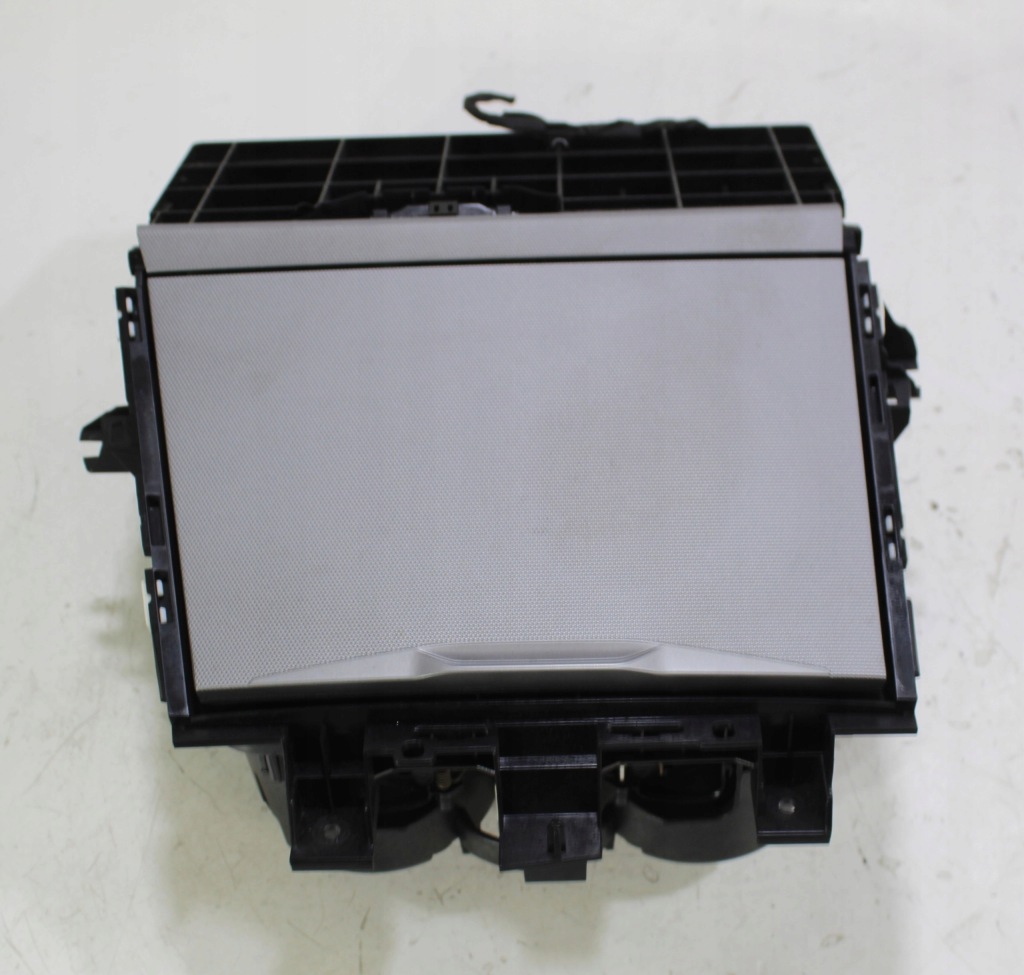 Купить Бардачок cup holdery bmw g20 6806788 ch