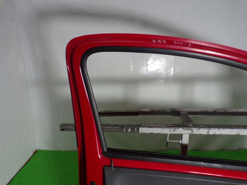 фото №10, Peugeot 107 дверь левая передние перед лак kjh