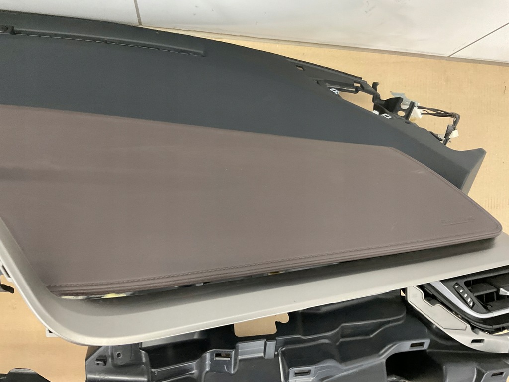 фото №3, Toyota chr ch-r приборная панель подушка ремни