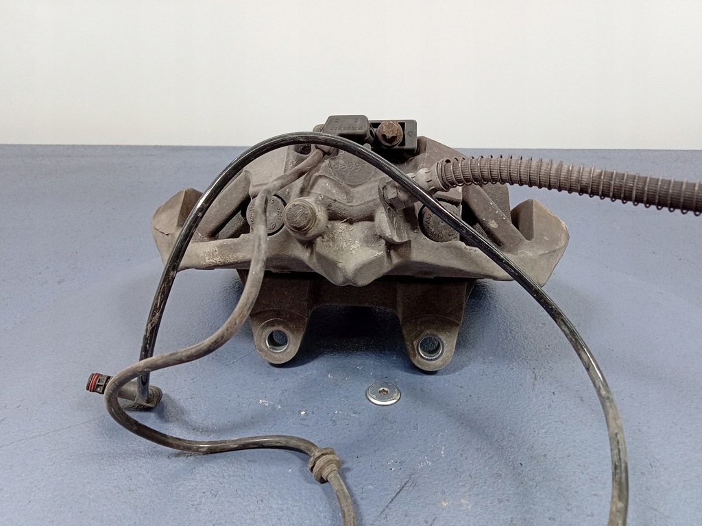 фото №4, Mercedes cl63 amg w216 супорт задня правий скоба