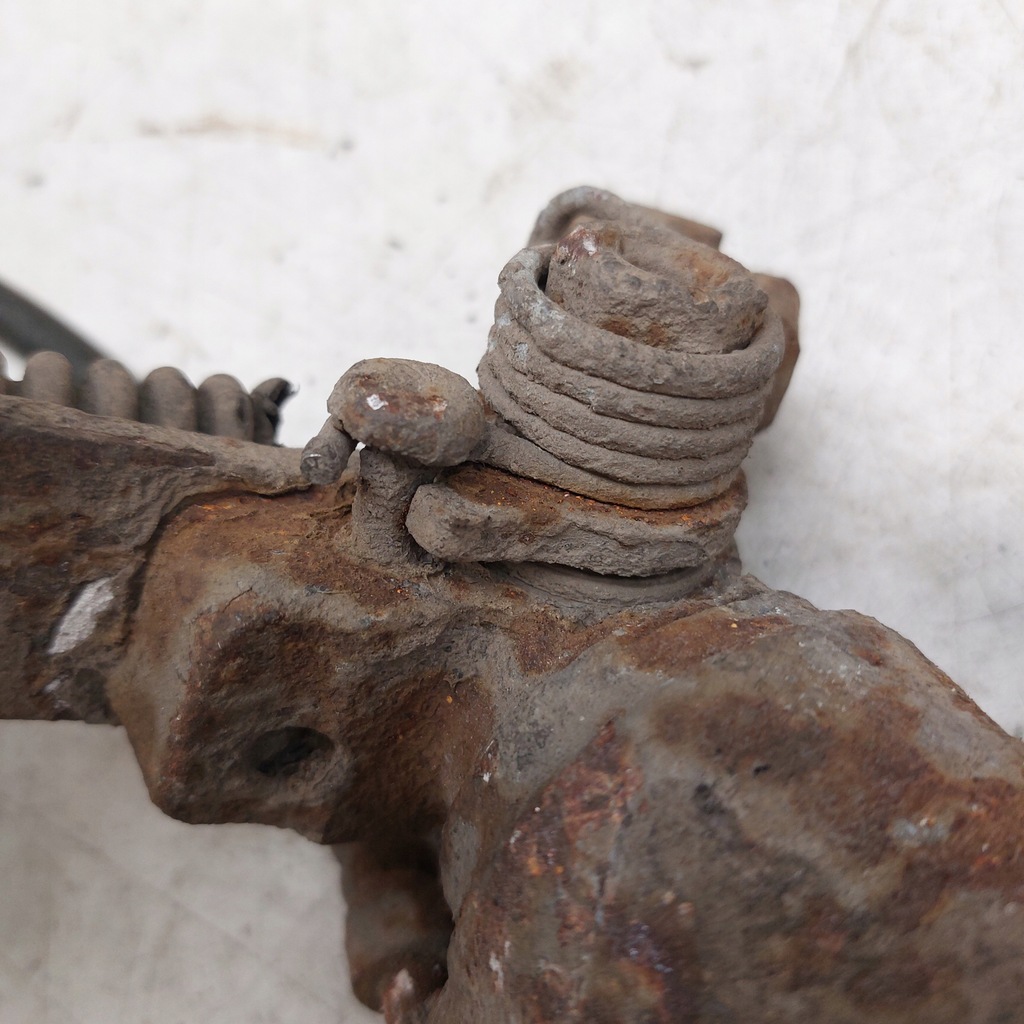 фото №15, Kia carens ii 2 супорт гальмівний правий задня чавунний