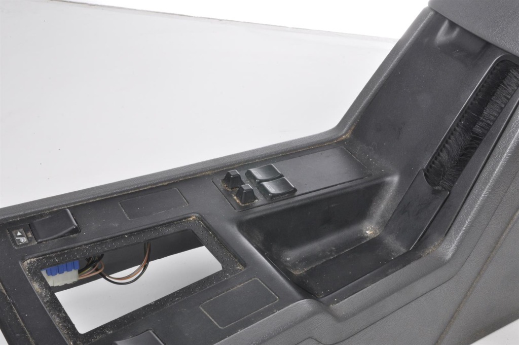 фото №9, Volvo 850 туннель средний подлокотник eu