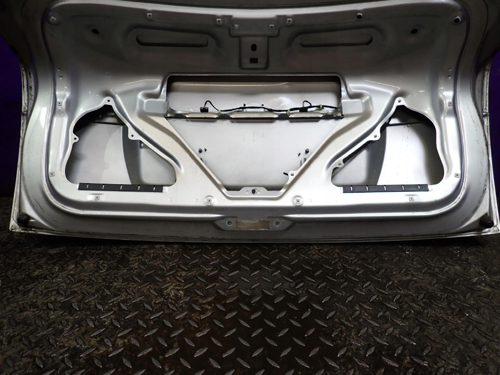 Skoda fabia 1 99-04 седан крышка багажника задняя Киев