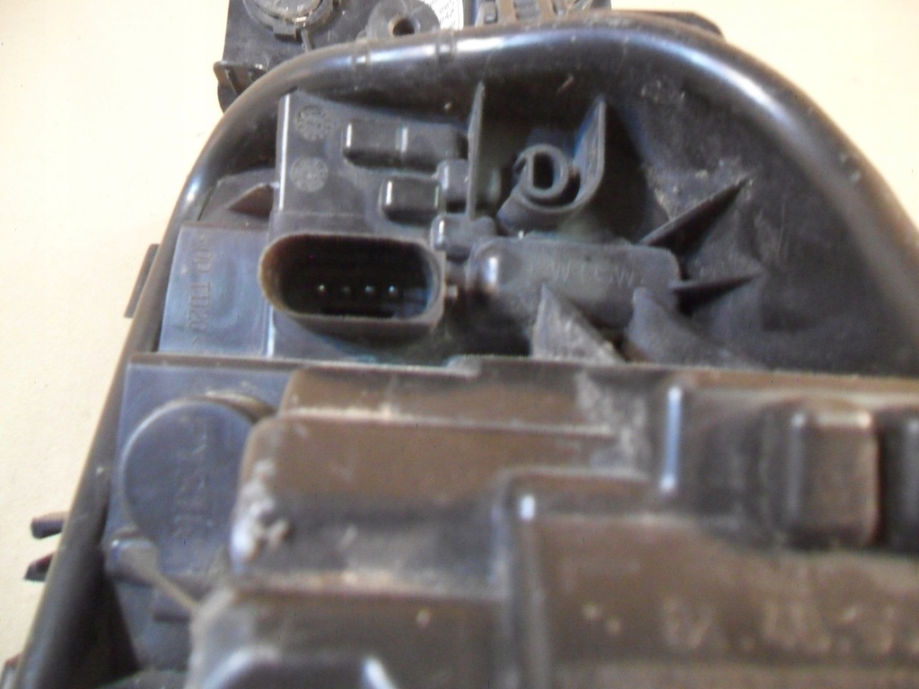 фото №16, Audi a4 b9 лампа задня ліва 8w9945069