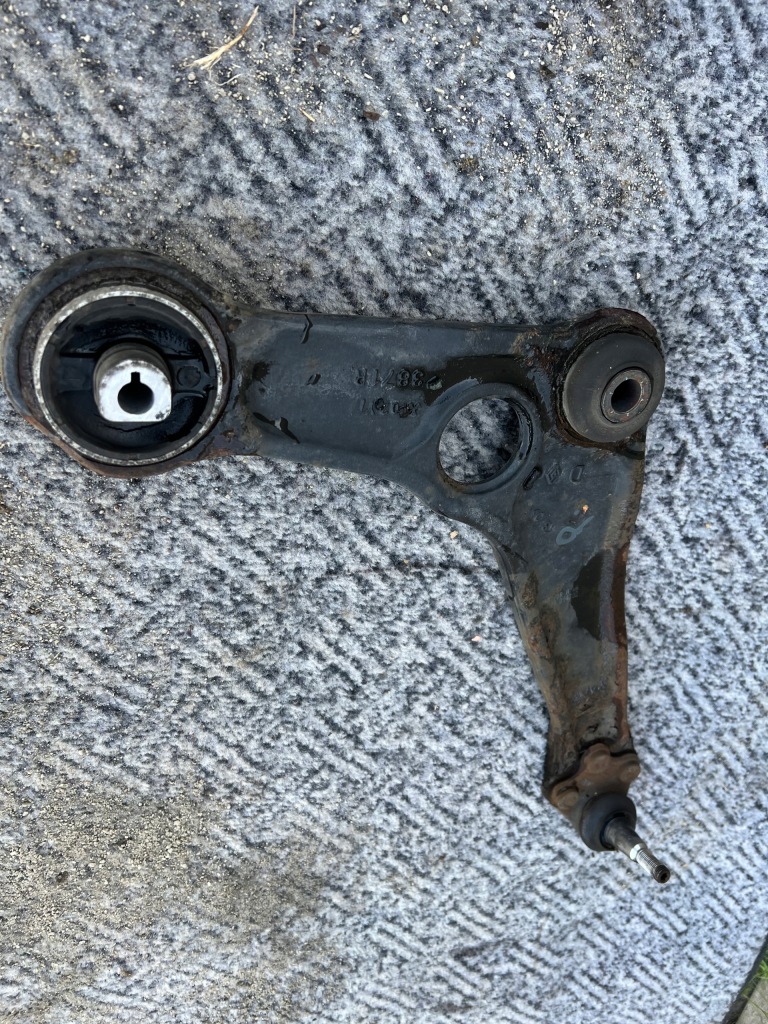 Купить Рычаг правый перед renault espace v talisman