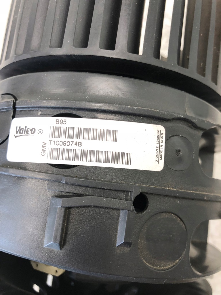фото №6, Воздуходувка вентилятор renault megane iii t1009074b