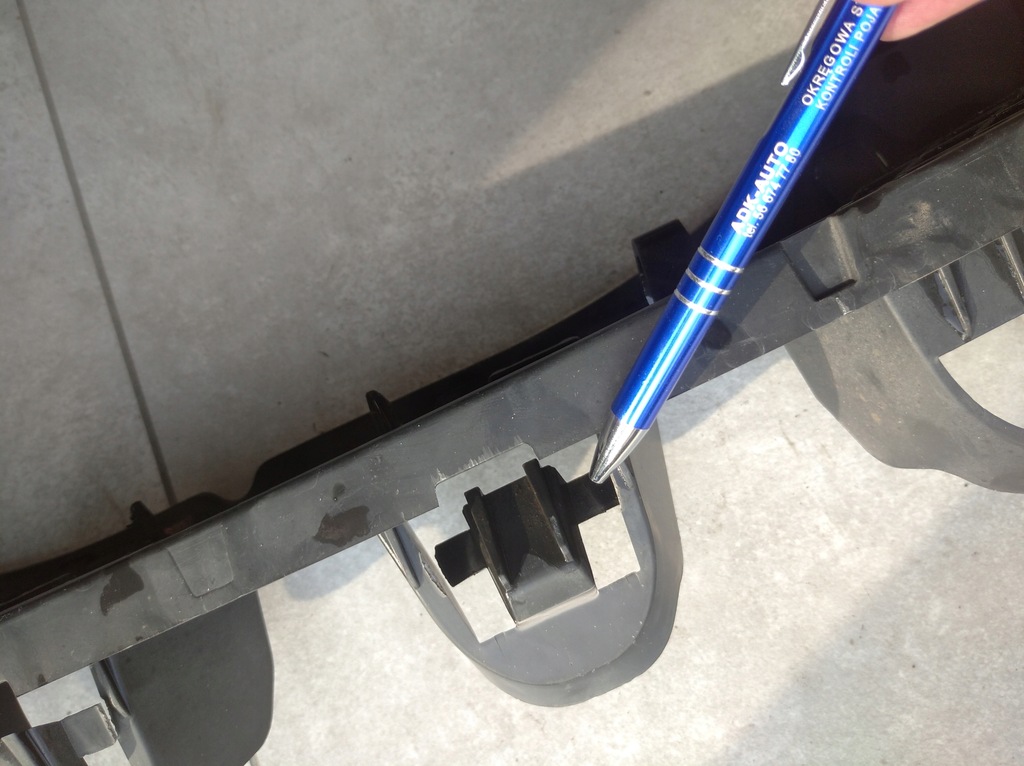 фото №7, Peugeot 208 абсорбер направляющая бампера задняя 9673841780