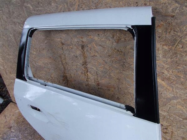 фото №7, Dacia sandero kombi mcv дверь задние задняя