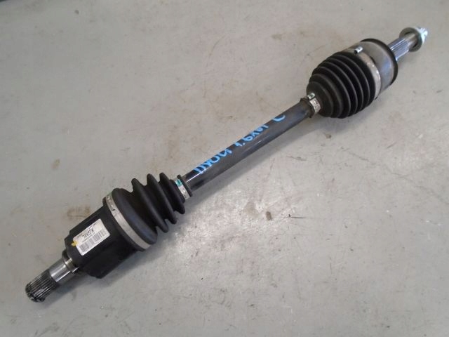 фото №1, Ssangyong tivoli 18 1.6 xdi приводной вал приводная левая