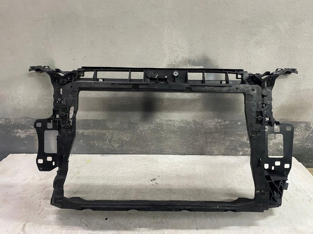 фото №1, Audi q3 83a 83a805594h pas передній