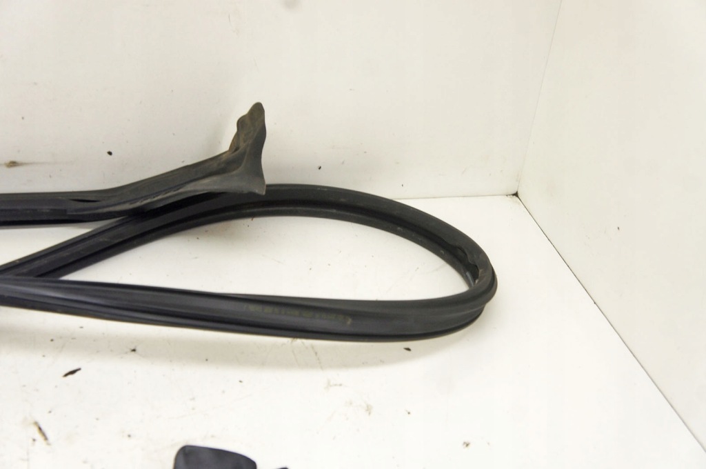 Uj123 peugeot 508 ii прокладка wzdłóżna двері ліва в Україні