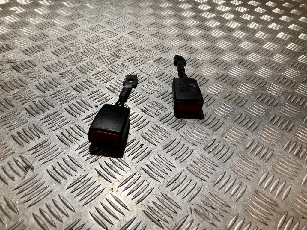 фото №1, Клипса поперечина безопасности mercedes slk r170 lift 96-04