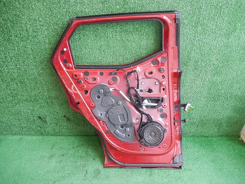 фото №2, Дверь левый задняя citroen ds3 crossback