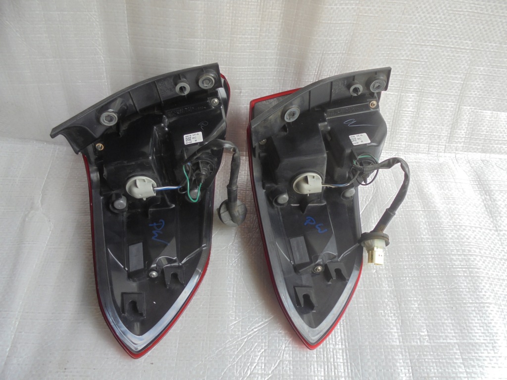 Фара задний  задняя правый  led suzuki vitara 3 3 рестайлинг  17- идеальная slask euro Цена