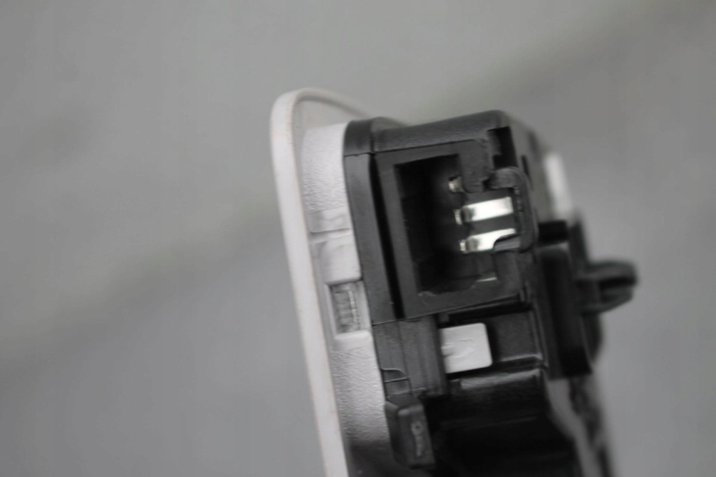 фото №5, Лампа освітлення салону кабіни стеля hyundai tucson ii iii 15-20