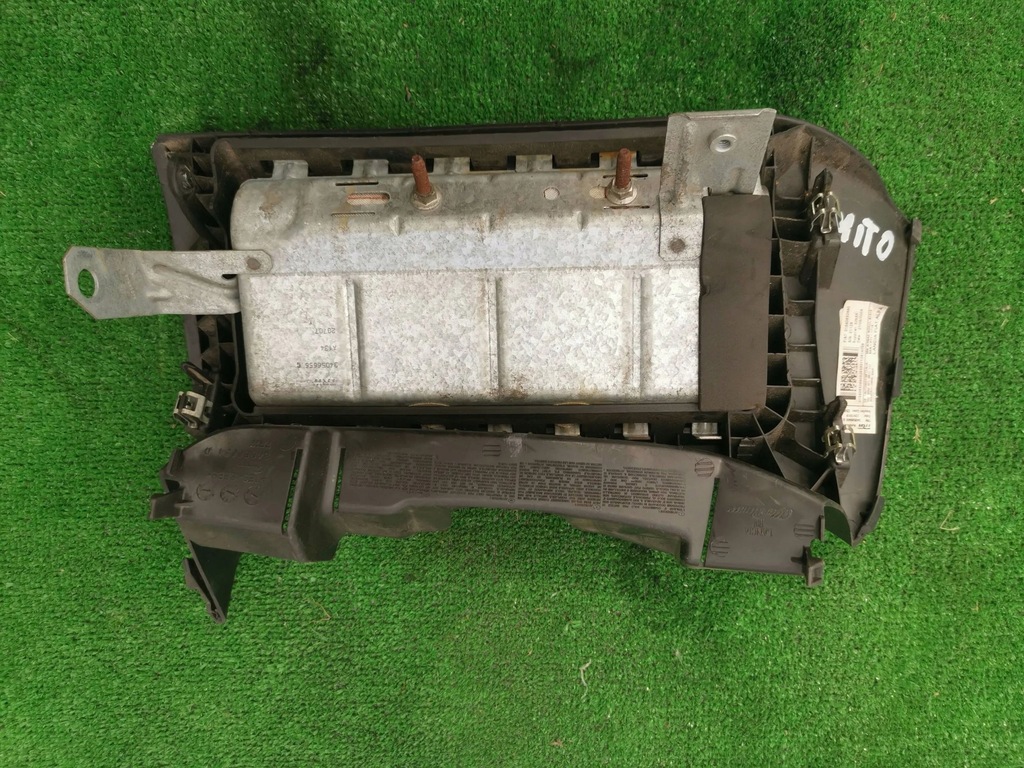 фото №6, Alfa mito punto evo подушка коленная 34056656c