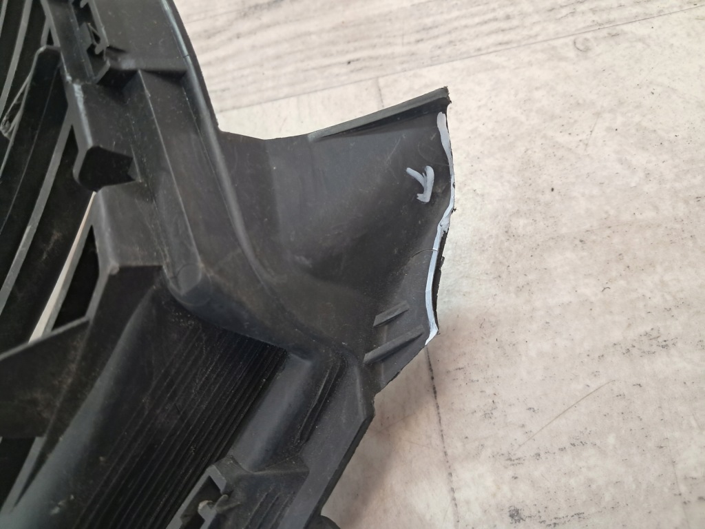 Peugeot 308 t9 рестайлинг  решётка бампера правый перед aa38248281 с Разборки