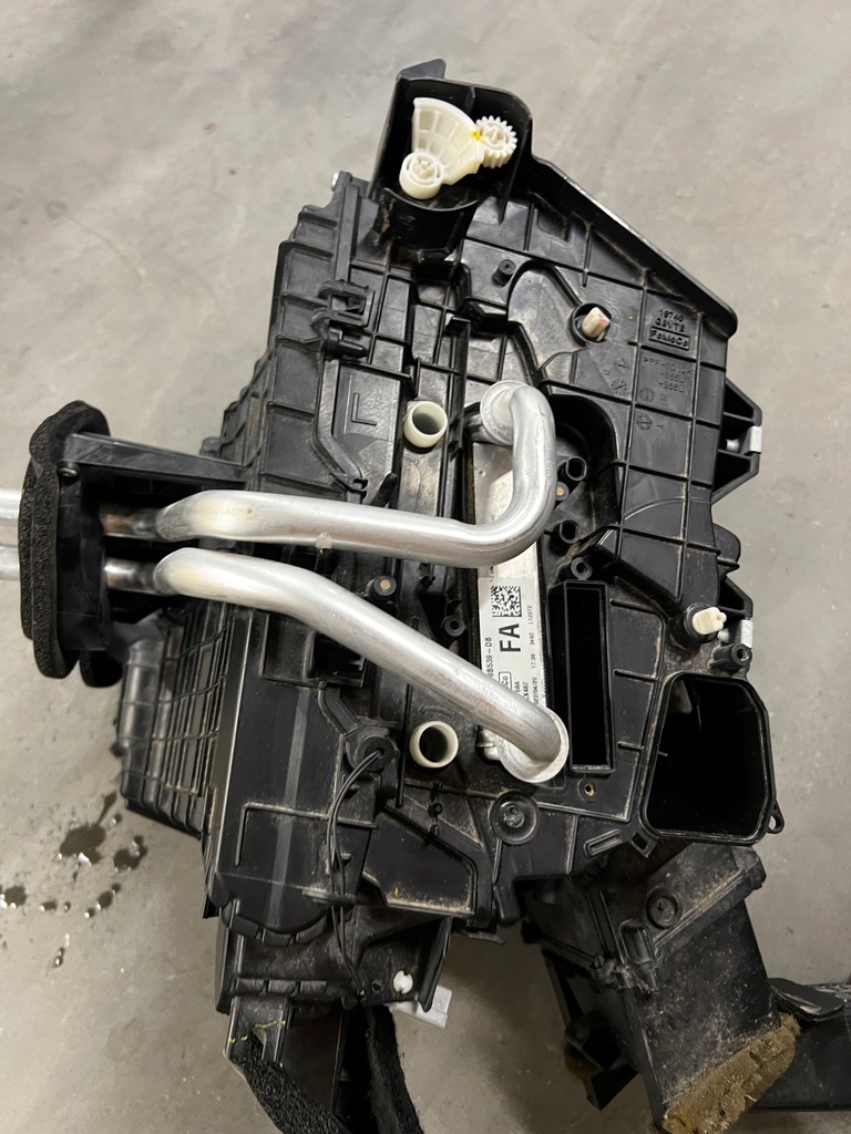 фото №8, Обігрівач випарник повітродувка кондиціонера ford escape mk4
