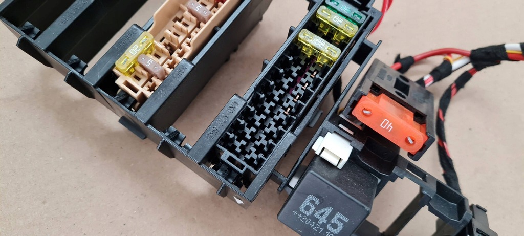 фото №6, A6 c8 4k кронштейн кронштейн коробка предохранителей 4k0971845 a7 4k