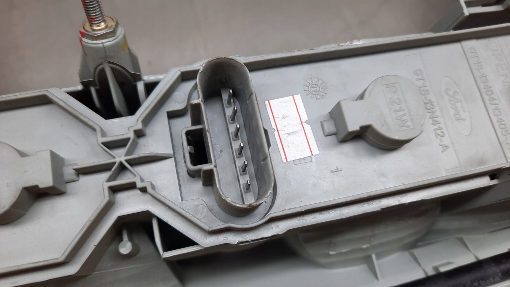 фото №8, Лампа задняя задняя левая 9t16-13405-ac ford transit connect