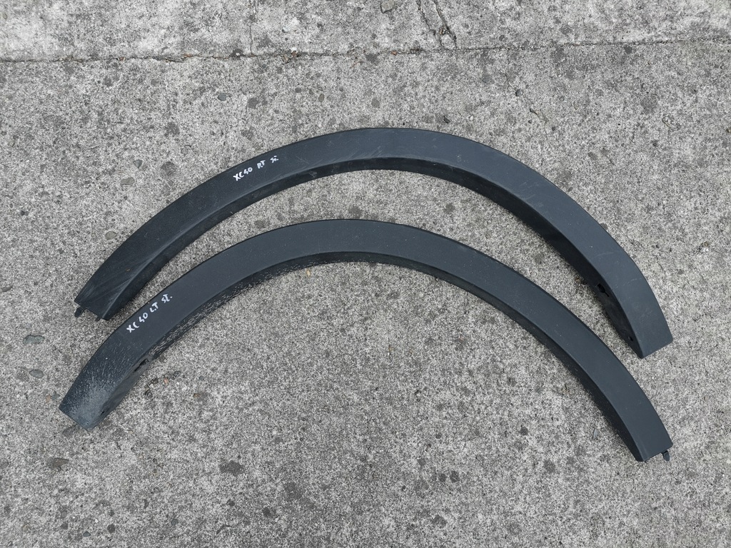 фото №1, Volvo xc40 молдинг накладка крила задня права