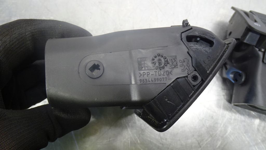 фото №8, Решітка обдув бічна kpl peugeot 307 1.6hdi