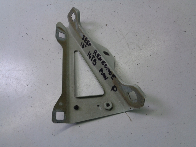 фото №3, Кронштейн крила правий перед jeep renegade 1.4 multiair przed lift 2017 r